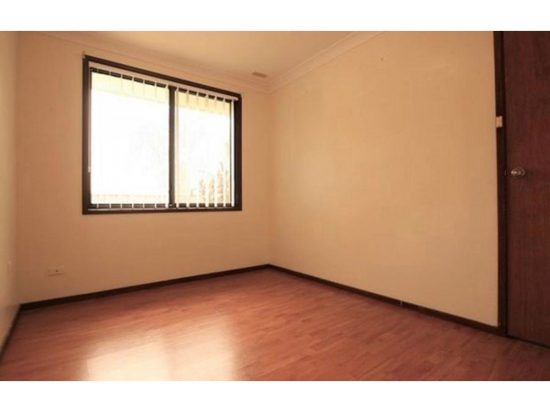 37 Naylor Place, Ingleburn NSW 2565