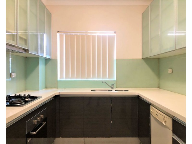 13/154-156 Bridge Road, Westmead NSW 2145