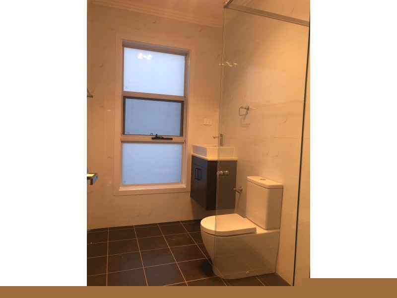 6A Emex Place, Macquarie Fields NSW 2564