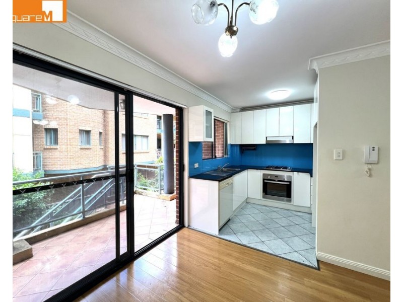 8/2-6 Mowle Street, Westmead NSW 2145