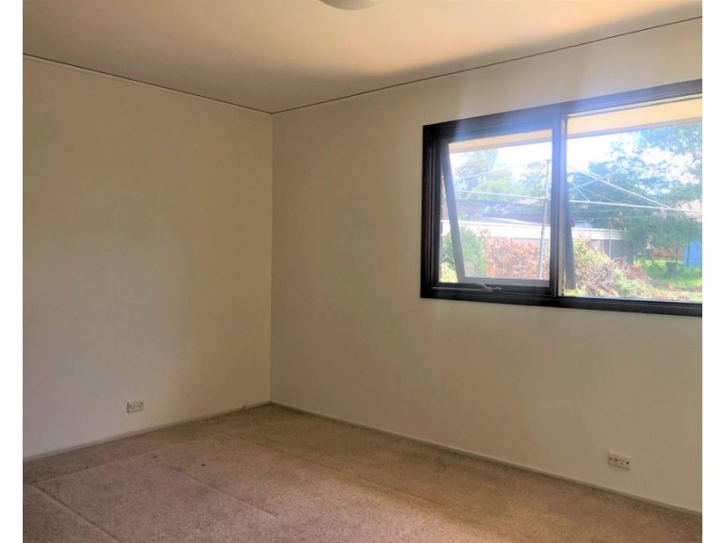 60 Tallowwood Crescent, Bradbury NSW 2560