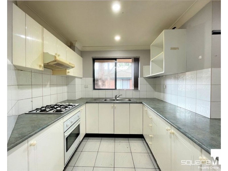 23/245 Targo Road, Toongabbie NSW 2146