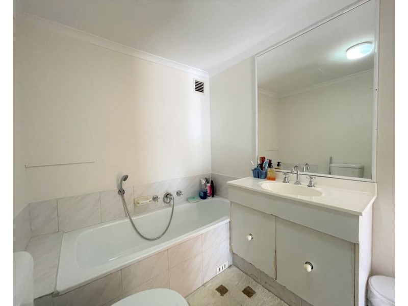 74/3 Riverpark Drive, Liverpool NSW 2170