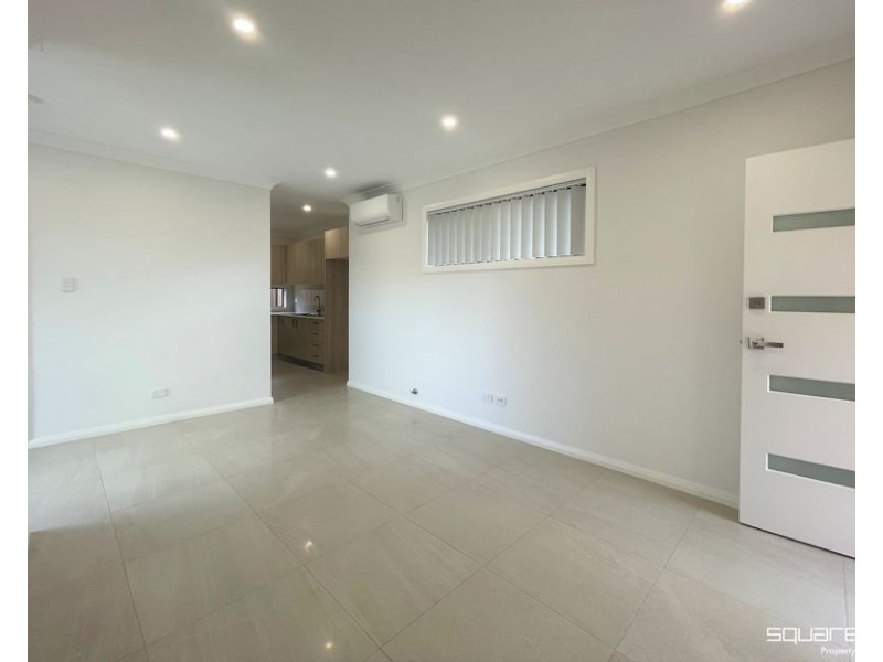 29A Hyacinth Avenue, Macquarie Fields NSW 2564