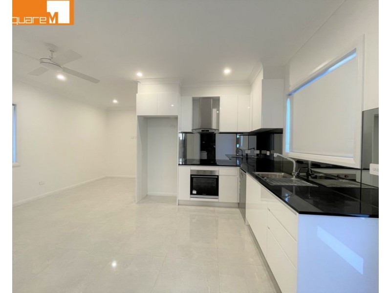 10A Warwick Street, Minto NSW 2566