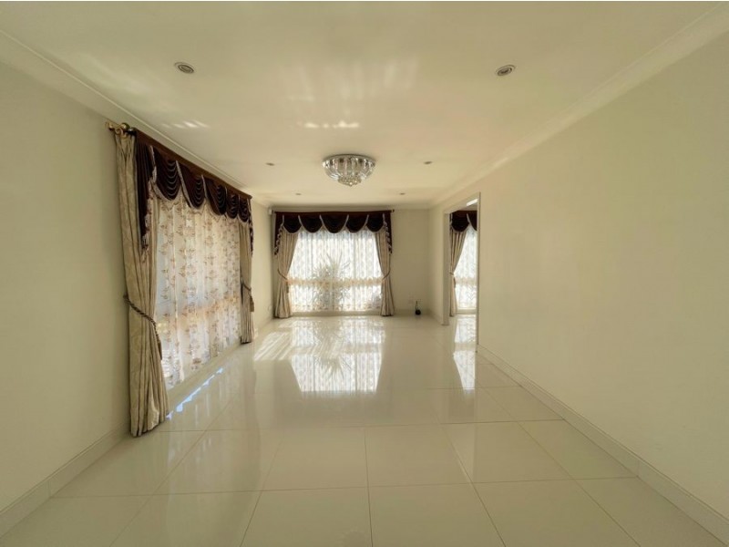 86 Pye Road, Quakers Hill NSW 2763