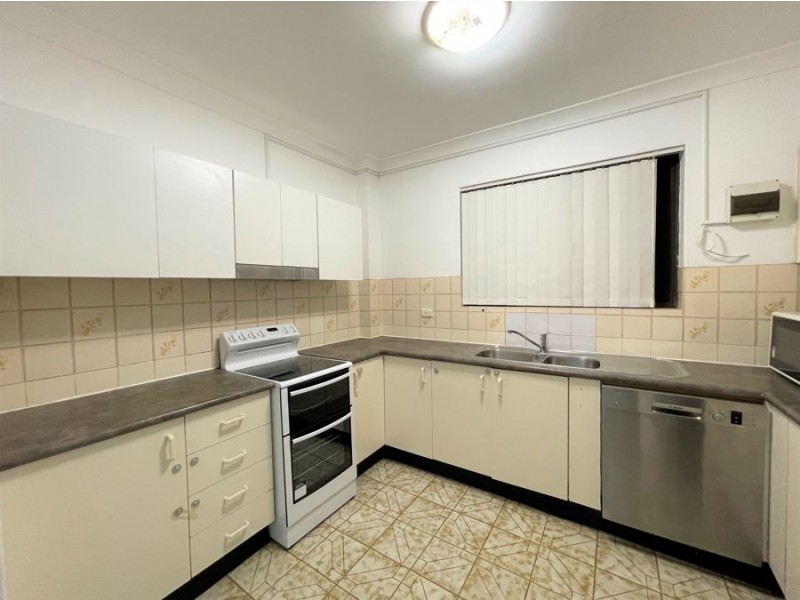 8/41 Campbell Street, Liverpool NSW 2170