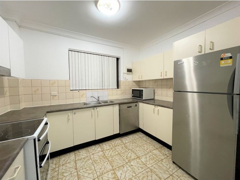 8/41 Campbell Street, Liverpool NSW 2170