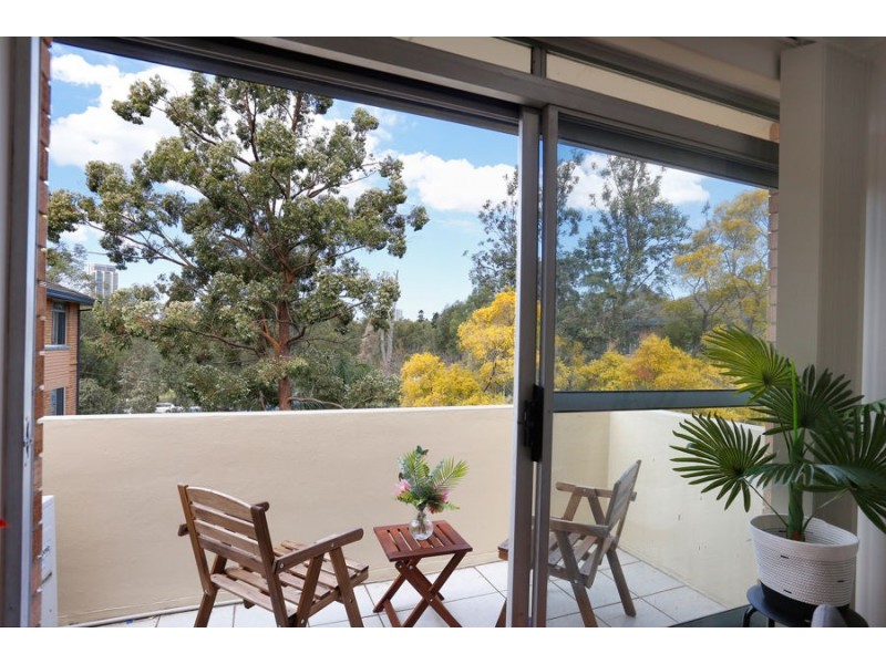 21/4-6 Park Avenue, Westmead NSW 2145