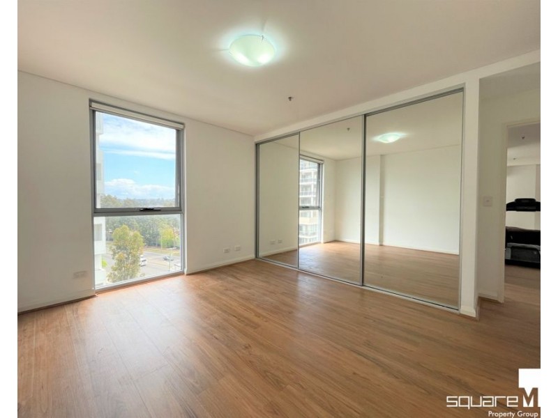 137/2 Browne Parade, Warwick Farm NSW 2170