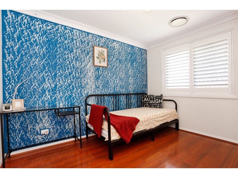 4 Ivy Street, Toongabbie NSW 2146