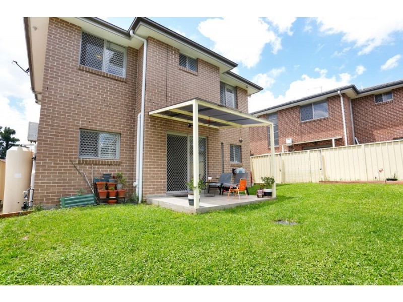 4 Ivy Street, Toongabbie NSW 2146