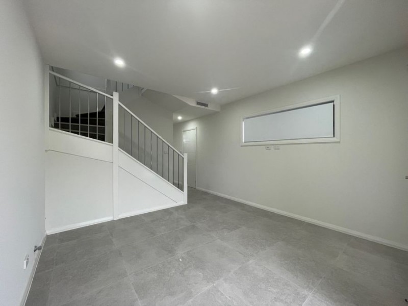 4 Dalana Glade, Riverstone NSW 2765