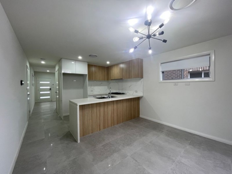 4 Dalana Glade, Riverstone NSW 2765