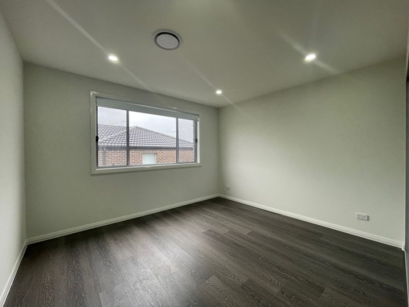 4 Dalana Glade, Riverstone NSW 2765