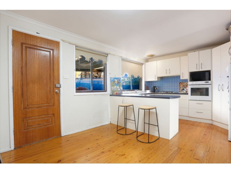 9 Bensley Road, Macquarie Fields NSW 2564