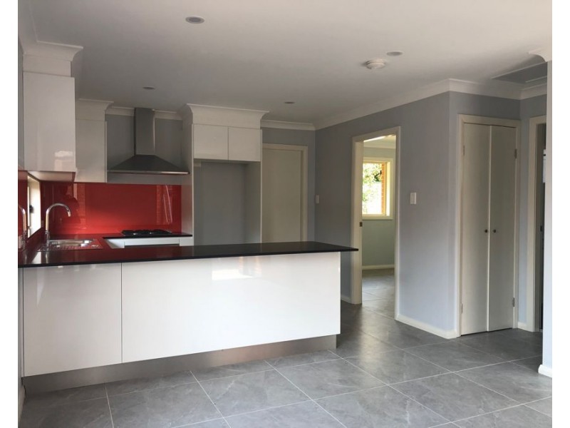 13A Gloucester St, Macquarie Fields NSW 2564