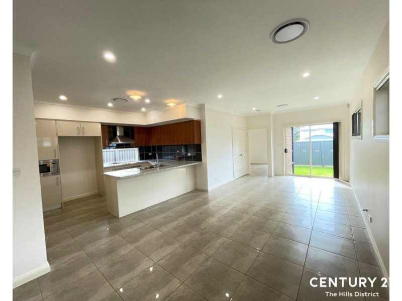 77 Dalmatia Avenue, Edmondson Park NSW 2174