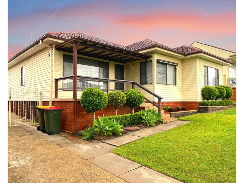 11 apex street, Blacktown NSW 2148