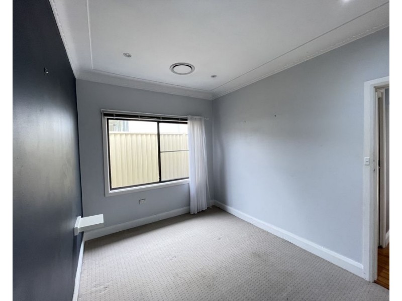 11 apex street, Blacktown NSW 2148