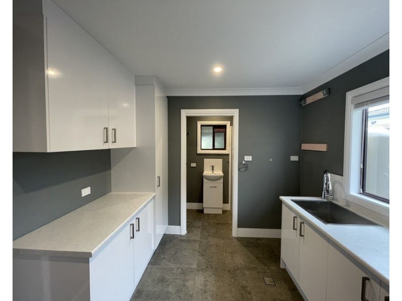 11 apex street, Blacktown NSW 2148