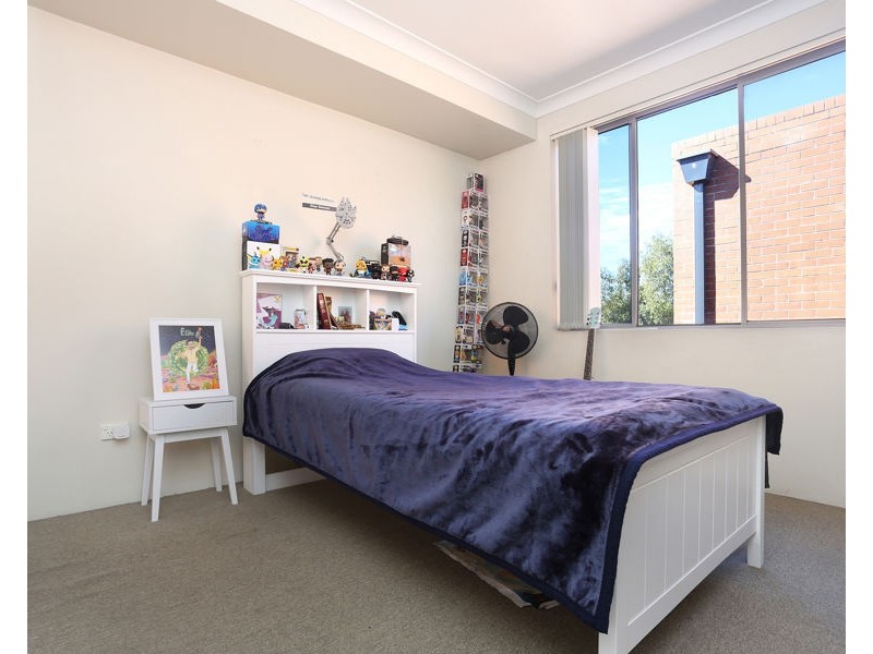 16/215 Woodville Road, Merrylands NSW 2160