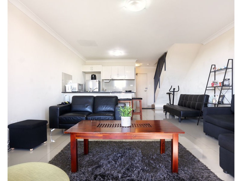 16/215-217 Woodville Road, Merrylands NSW 2160