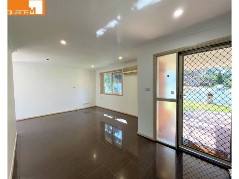 7 Rudd Close, Casula NSW 2170