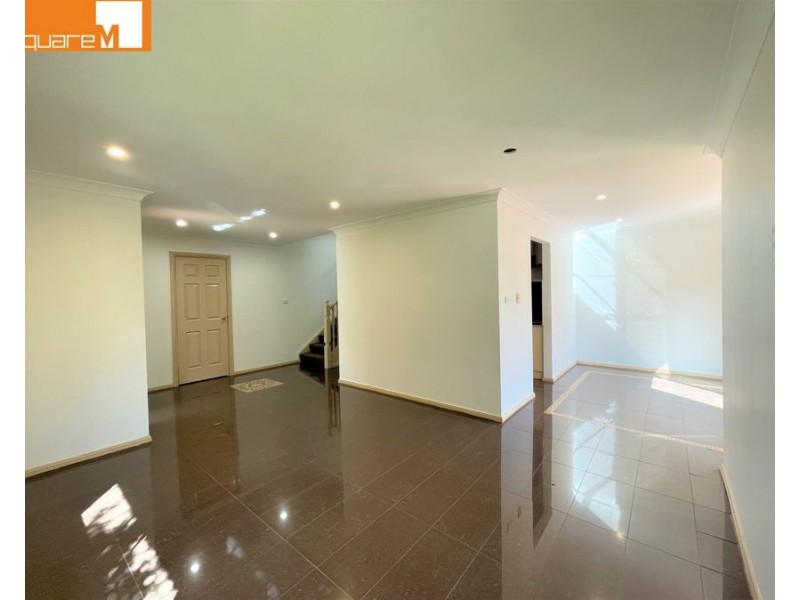 7 Rudd Close, Casula NSW 2170