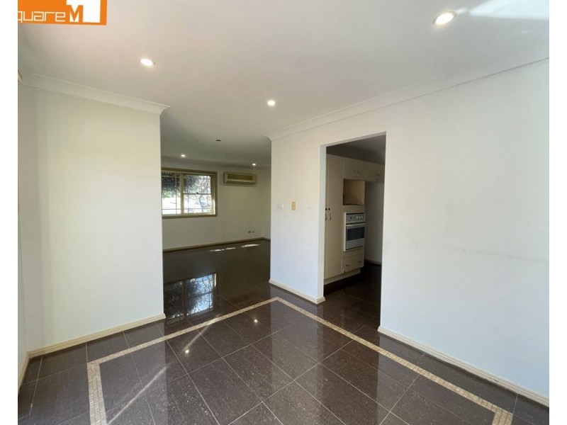 7 Rudd Close, Casula NSW 2170