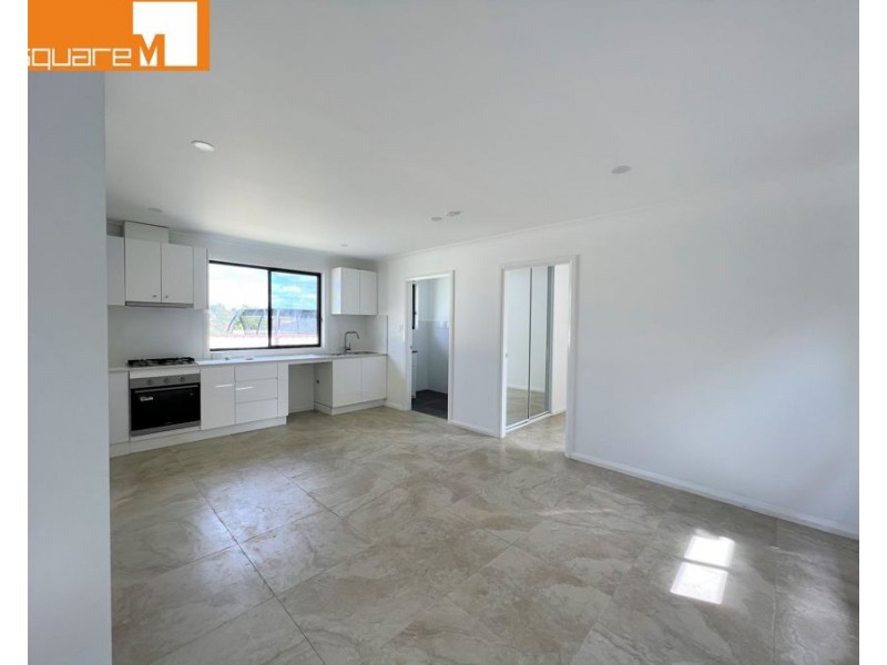 34A Lorenzo Crescent, Rosemeadow NSW 2560