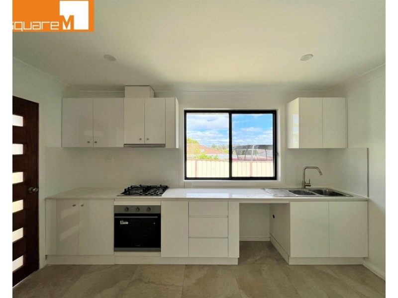 34A Lorenzo Crescent, Rosemeadow NSW 2560