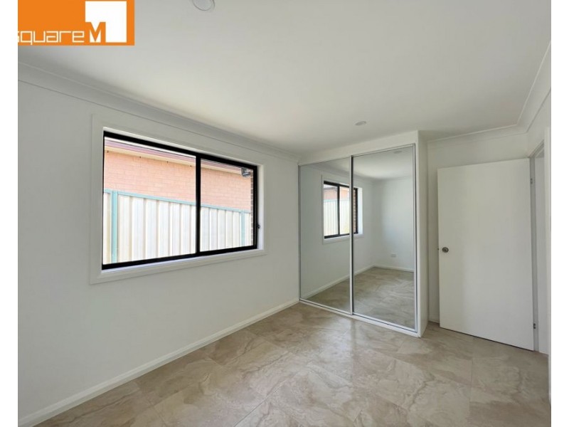34A Lorenzo Crescent, Rosemeadow NSW 2560