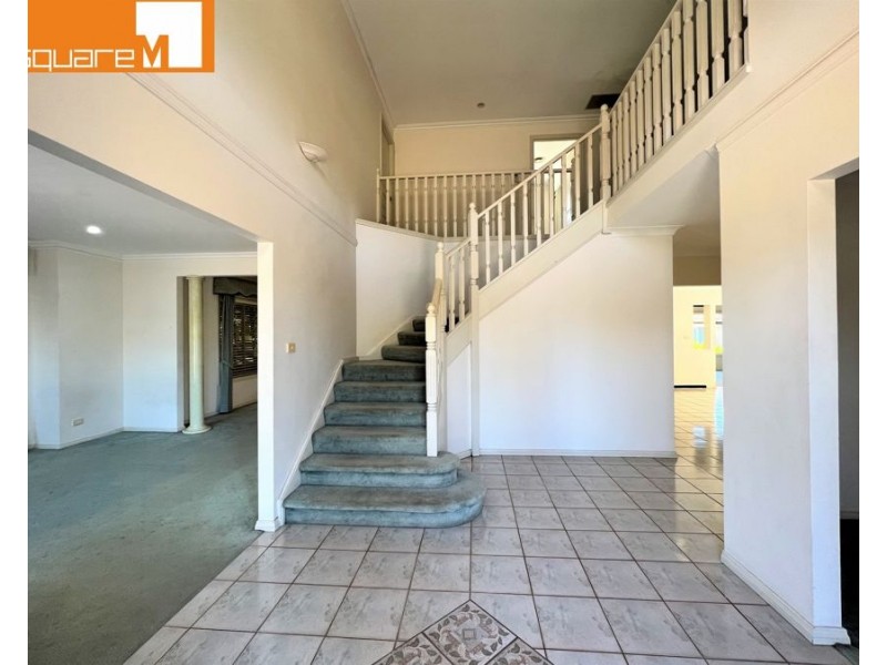 17 Wattle Grove Drive, Wattle Grove NSW 2173