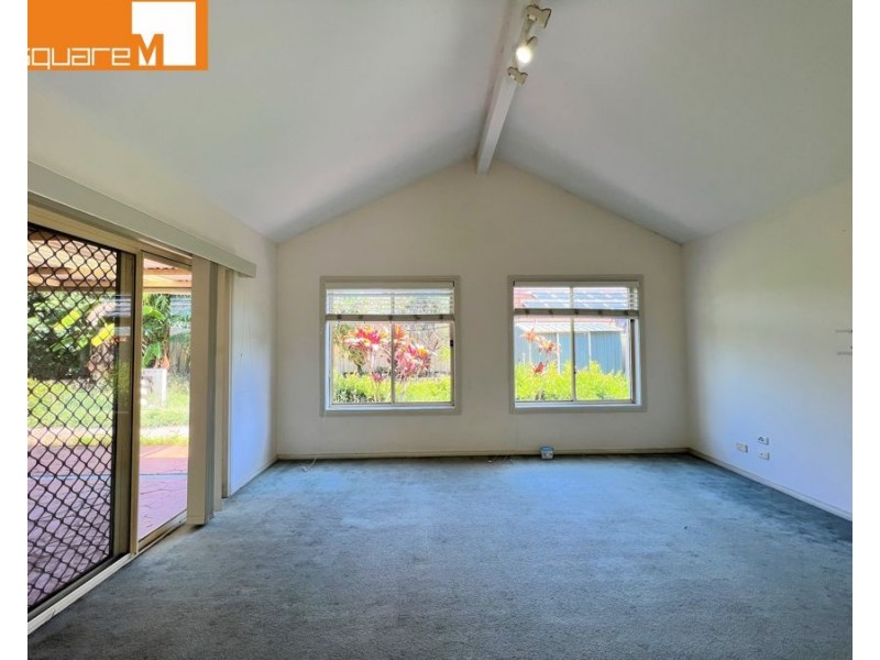 17 Wattle Grove Drive, Wattle Grove NSW 2173