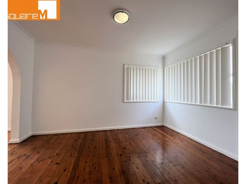 29 Parkland Avenue, Macquarie Fields NSW 2564