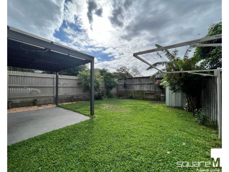 55 Mary Ann Drive, Glenfield NSW 2167