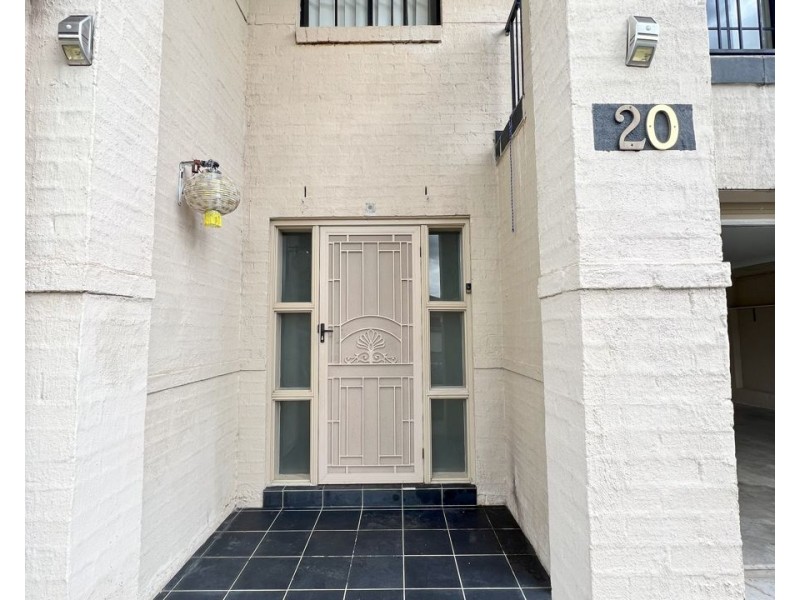 20 Arras Place, Prestons NSW 2170