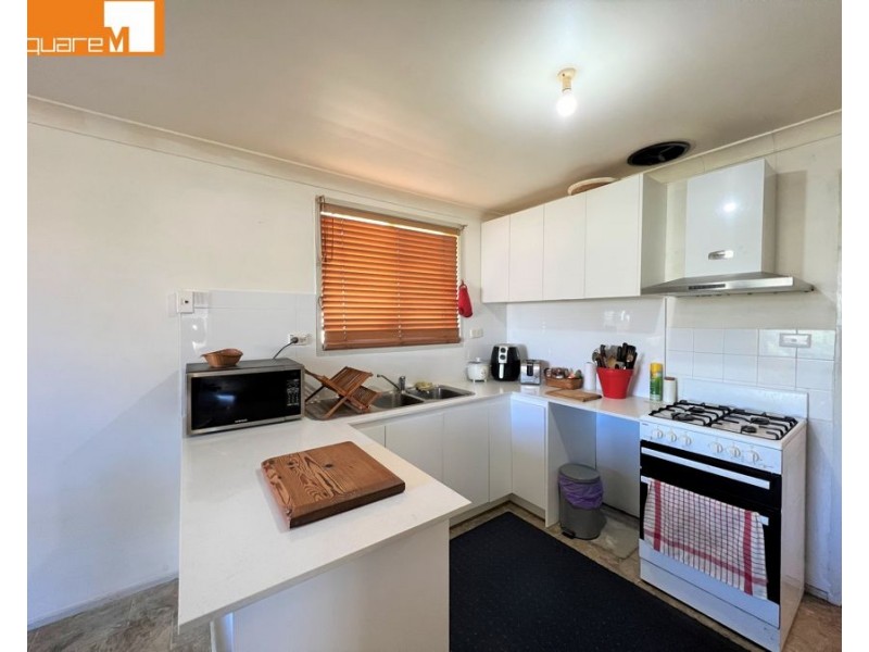 34 Lorenzo Crescent, Rosemeadow NSW 2560