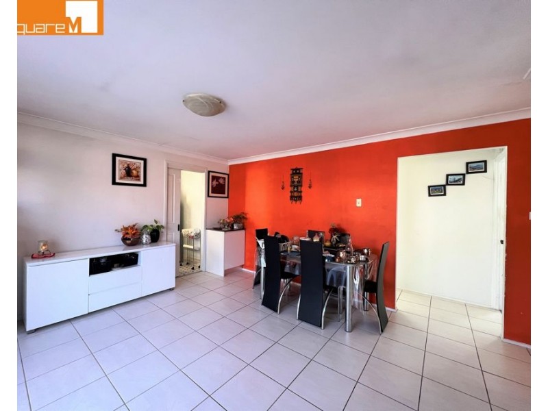 37 Daintree Drive, Wattle Grove NSW 2173
