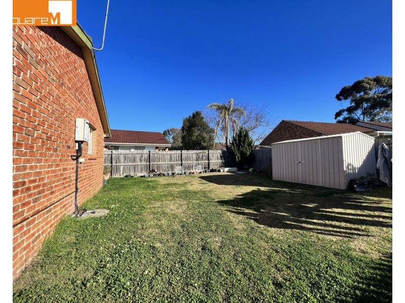 37 Daintree Drive, Wattle Grove NSW 2173