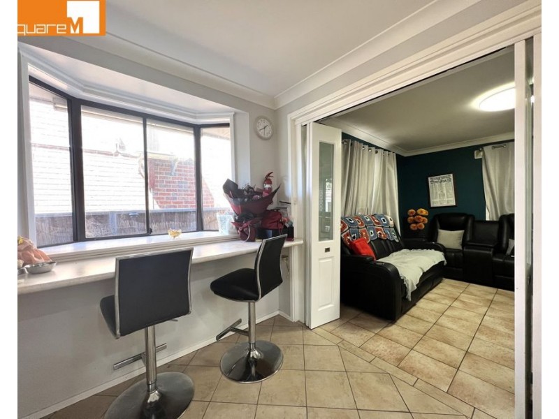 3 Argyle Place, Macquarie Fields NSW 2564