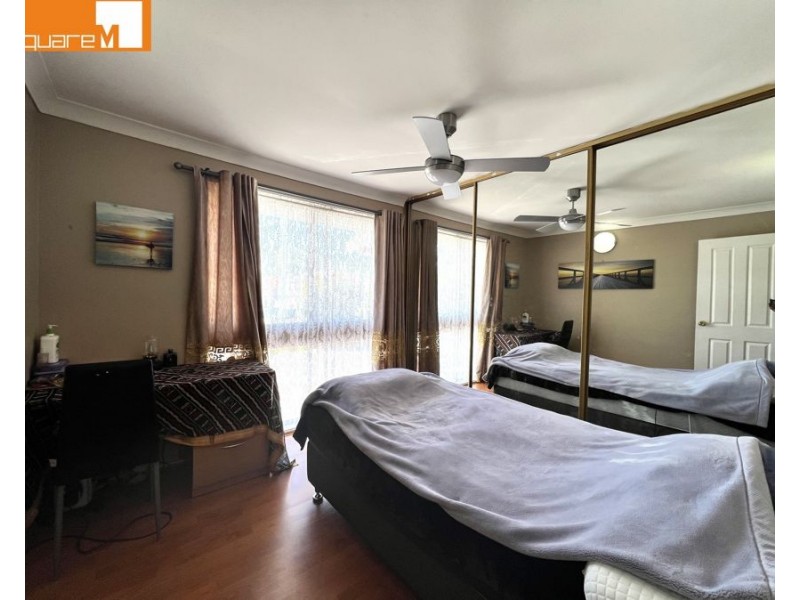 3 Argyle Place, Macquarie Fields NSW 2564