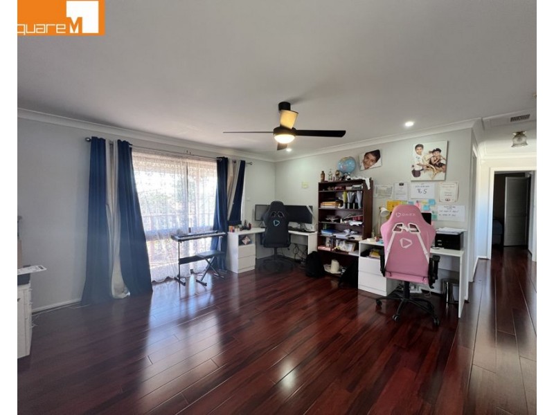 3 Argyle Place, Macquarie Fields NSW 2564