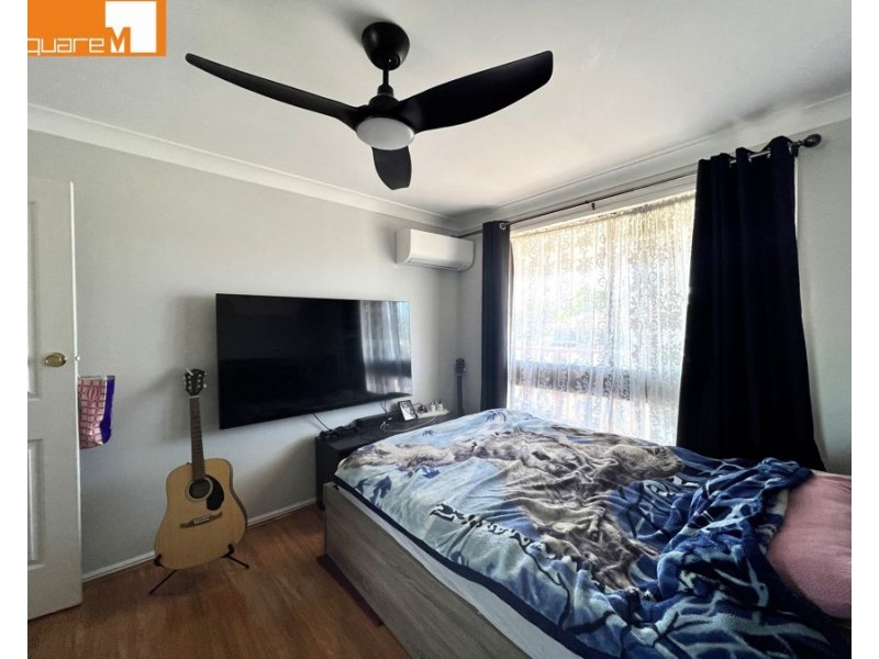3 Argyle Place, Macquarie Fields NSW 2564