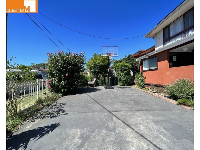 3 Argyle Place, Macquarie Fields NSW 2564