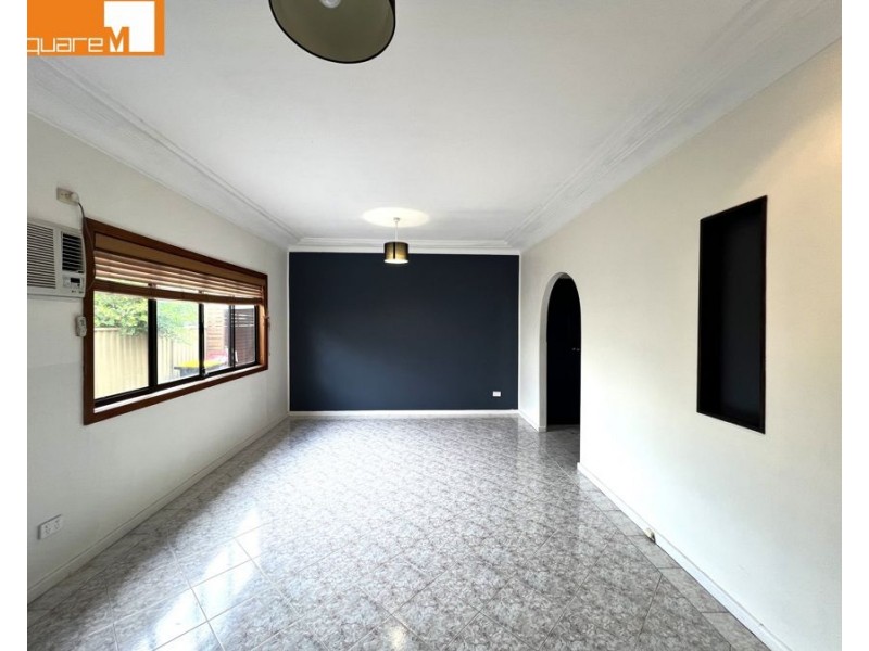 60 Park Road, East Hills NSW 2213