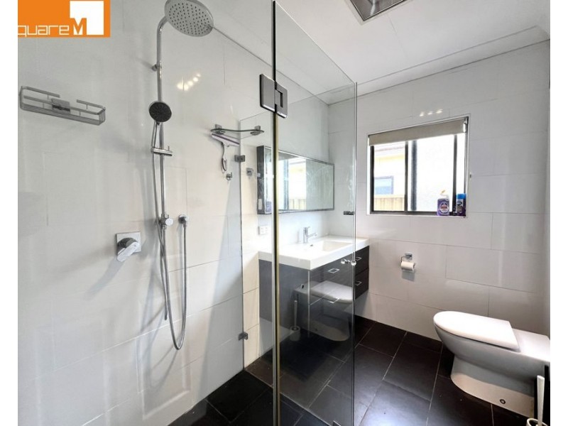 60 Park Road, East Hills NSW 2213