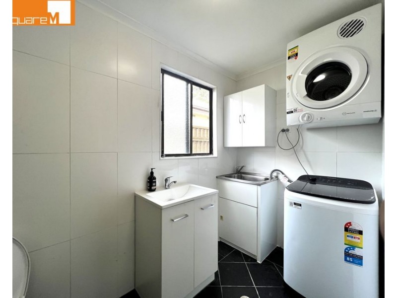 1/60 Park Road, East Hills NSW 2213