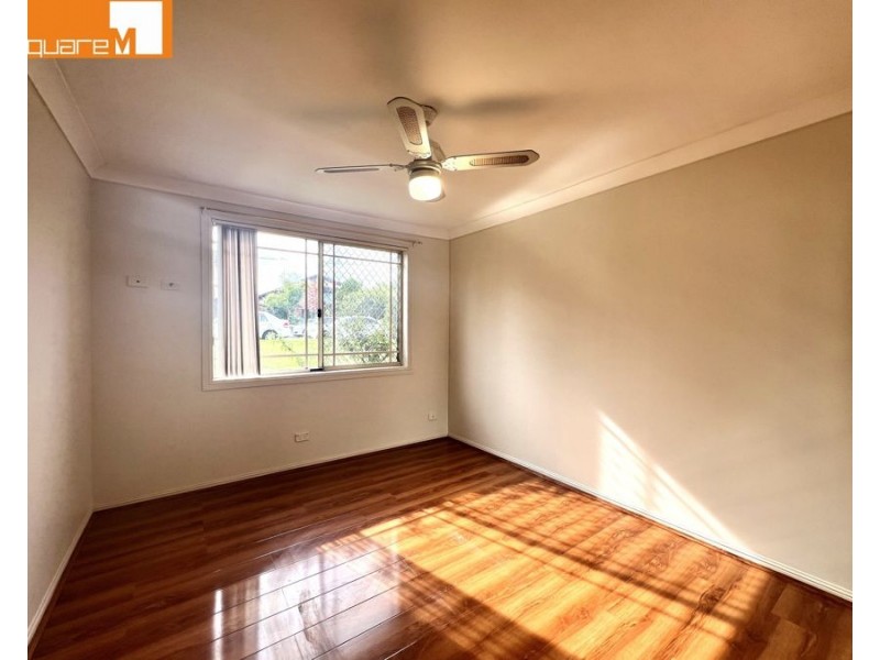 1/26 Holland Crescent, Casula NSW 2170